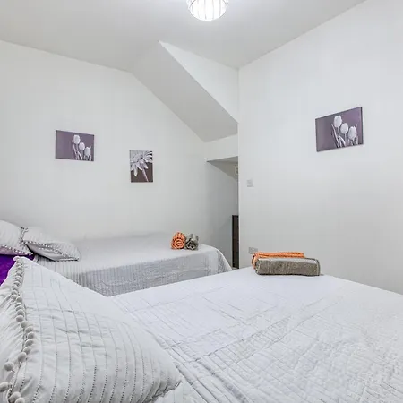 Cosy, Comfy 2br In Central By 360 Estates Marsaxlokk